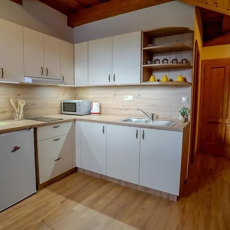 Drevenica Pod Sitienom 1 * Lazisko